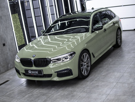 UC1041, IRISTEK PPF Colors Khaki green — BMW 5